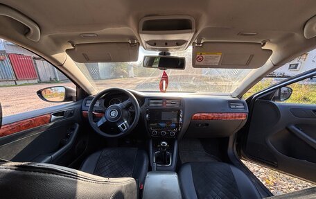 Volkswagen Jetta VII, 2012 год, 520 000 рублей, 5 фотография