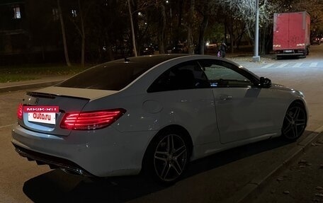 Mercedes-Benz E-Класс, 2015 год, 2 000 000 рублей, 4 фотография