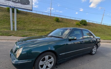 Mercedes-Benz E-Класс, 2000 год, 770 000 рублей, 4 фотография