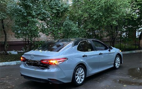 Toyota Camry, 2017 год, 1 800 000 рублей, 2 фотография