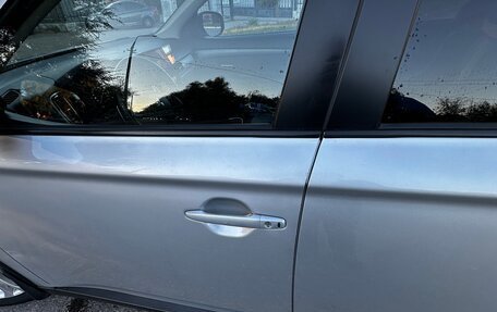 Mitsubishi Outlander III рестайлинг 3, 2014 год, 1 310 000 рублей, 2 фотография