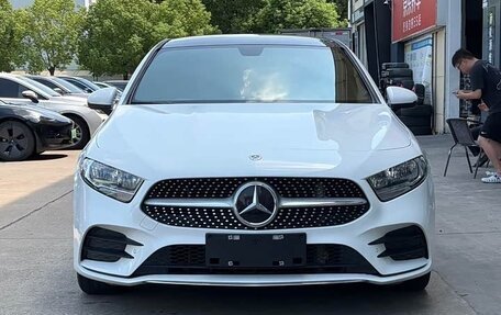 Mercedes-Benz A-Класс, 2022 год, 2 390 000 рублей, 2 фотография