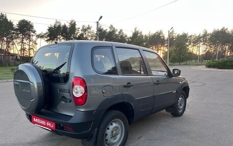 Chevrolet Niva I рестайлинг, 2013 год, 599 000 рублей, 5 фотография