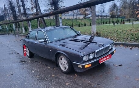 Jaguar XJ III (X350), 1990 год, 630 000 рублей, 1 фотография