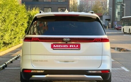 KIA Carnival, 2021 год, 4 250 000 рублей, 5 фотография
