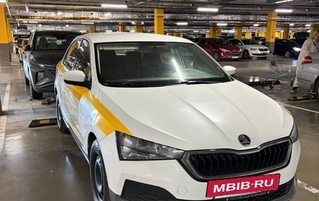 Skoda Rapid II, 2021 год, 1 100 000 рублей, 4 фотография