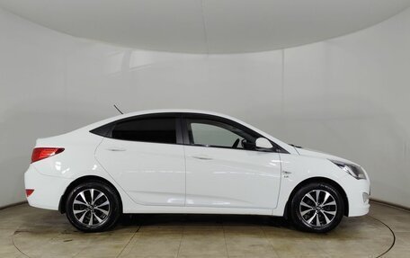 Hyundai Solaris II рестайлинг, 2015 год, 1 240 000 рублей, 4 фотография