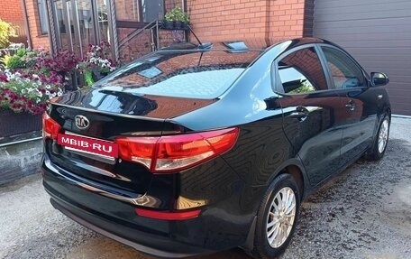 KIA Rio III рестайлинг, 2017 год, 1 222 000 рублей, 5 фотография