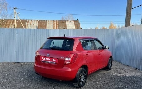 Skoda Fabia II, 2013 год, 390 000 рублей, 2 фотография