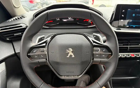Peugeot 2008 II, 2023 год, 1 290 000 рублей, 7 фотография