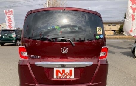 Honda Freed I, 2015 год, 880 000 рублей, 5 фотография
