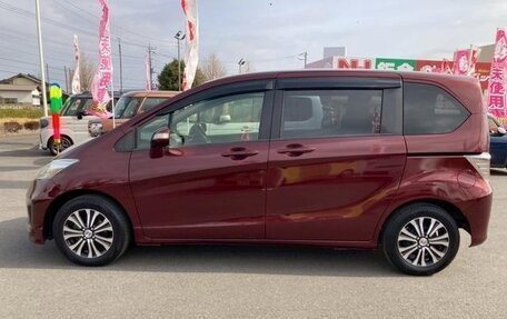 Honda Freed I, 2015 год, 880 000 рублей, 7 фотография