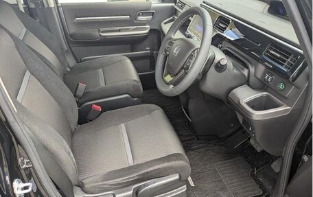 Honda Stepwgn IV рестайлинг, 2019 год, 1 770 000 рублей, 9 фотография