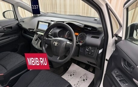Toyota Wish II, 2009 год, 1 379 000 рублей, 10 фотография