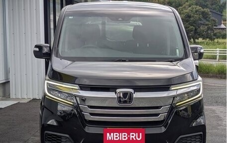Honda Stepwgn IV рестайлинг, 2019 год, 1 770 000 рублей, 2 фотография