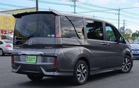 Honda Stepwgn IV рестайлинг, 2020 год, 1 850 000 рублей, 3 фотография