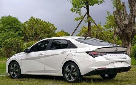 Hyundai Elantra, 2023 год, 1 400 000 рублей, 7 фотография