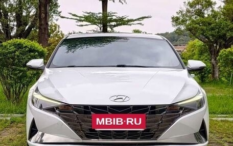 Hyundai Elantra, 2023 год, 1 400 000 рублей, 3 фотография
