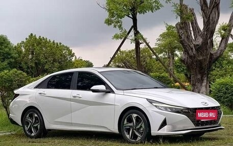 Hyundai Elantra, 2023 год, 1 400 000 рублей, 4 фотография