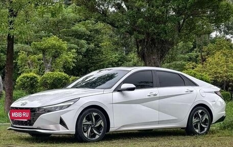 Hyundai Elantra, 2023 год, 1 400 000 рублей, 2 фотография