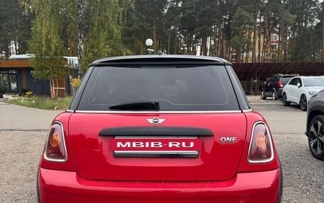 MINI Hatch, 2009 год, 600 000 рублей, 4 фотография