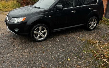 Mitsubishi Outlander III рестайлинг 3, 2008 год, 1 100 000 рублей, 2 фотография