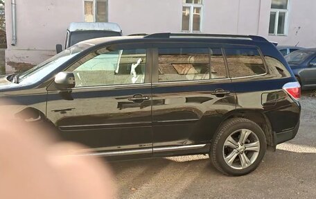Toyota Highlander III, 2010 год, 1 850 000 рублей, 3 фотография