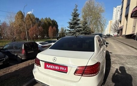 Mercedes-Benz E-Класс, 2013 год, 1 800 000 рублей, 2 фотография