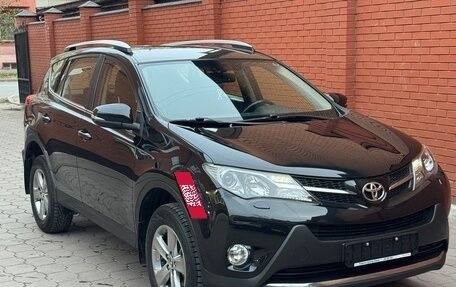 Toyota RAV4, 2014 год, 2 222 000 рублей, 2 фотография