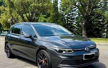 Volkswagen Golf VIII, 2023 год, 1 950 000 рублей, 3 фотография