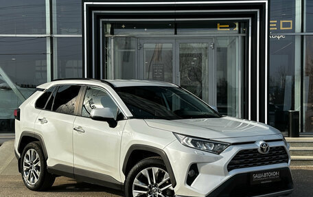 Toyota RAV4, 2020 год, 3 200 000 рублей, 3 фотография