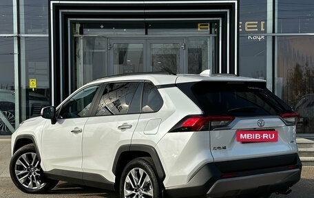 Toyota RAV4, 2020 год, 3 200 000 рублей, 5 фотография