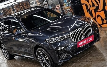 BMW X7, 2021 год, 7 000 000 рублей, 2 фотография