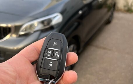 Peugeot Traveller I, 2020 год, 2 500 000 рублей, 2 фотография