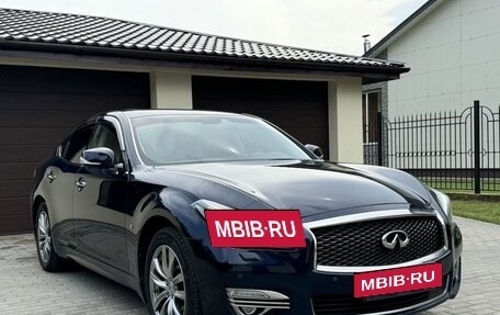 Infiniti Q70 I, 2017 год, 2 700 000 рублей, 3 фотография