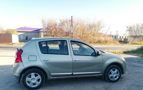 Renault Sandero I, 2012 год, 445 000 рублей, 2 фотография