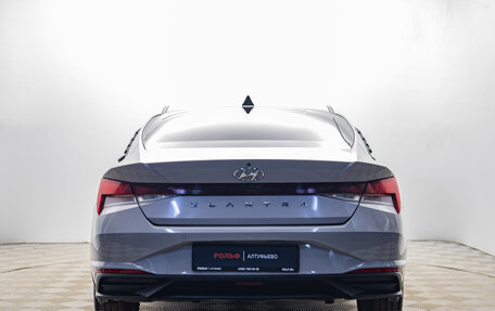Hyundai Elantra, 2022 год, 1 945 000 рублей, 4 фотография