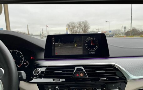 BMW 5 серия, 2018 год, 3 990 000 рублей, 9 фотография