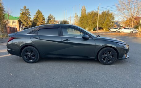 Hyundai Elantra, 2021 год, 2 250 000 рублей, 4 фотография