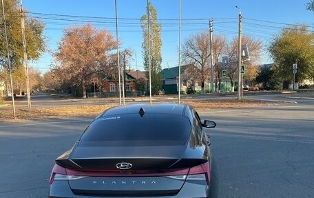 Hyundai Elantra, 2021 год, 2 250 000 рублей, 6 фотография