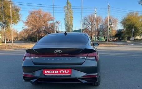 Hyundai Elantra, 2021 год, 2 250 000 рублей, 5 фотография