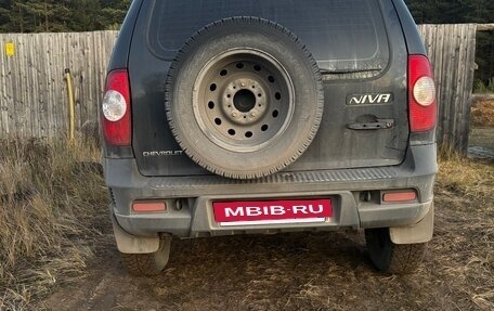 Chevrolet Niva I рестайлинг, 2016 год, 450 000 рублей, 2 фотография