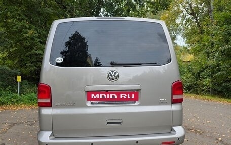 Volkswagen Multivan T5, 2011 год, 2 180 000 рублей, 2 фотография