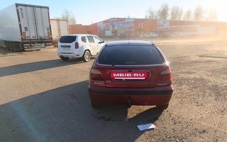 Renault Megane III рестайлинг, 2001 год, 160 000 рублей, 2 фотография