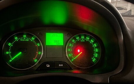 Skoda Fabia II, 2011 год, 680 000 рублей, 6 фотография