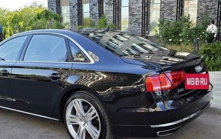 Audi A8, 2010 год, 1 900 000 рублей, 3 фотография