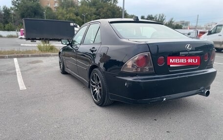 Lexus IS II рестайлинг 2, 1999 год, 499 000 рублей, 4 фотография