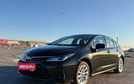 Toyota Corolla, 2021 год, 1 960 000 рублей, 3 фотография