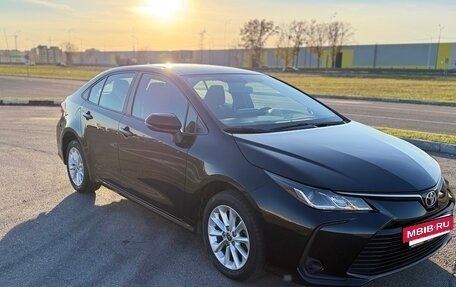 Toyota Corolla, 2021 год, 1 960 000 рублей, 4 фотография