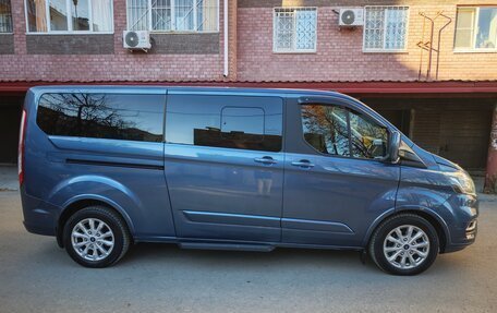 Ford Tourneo Custom I рестайлинг, 2021 год, 3 650 000 рублей, 3 фотография
